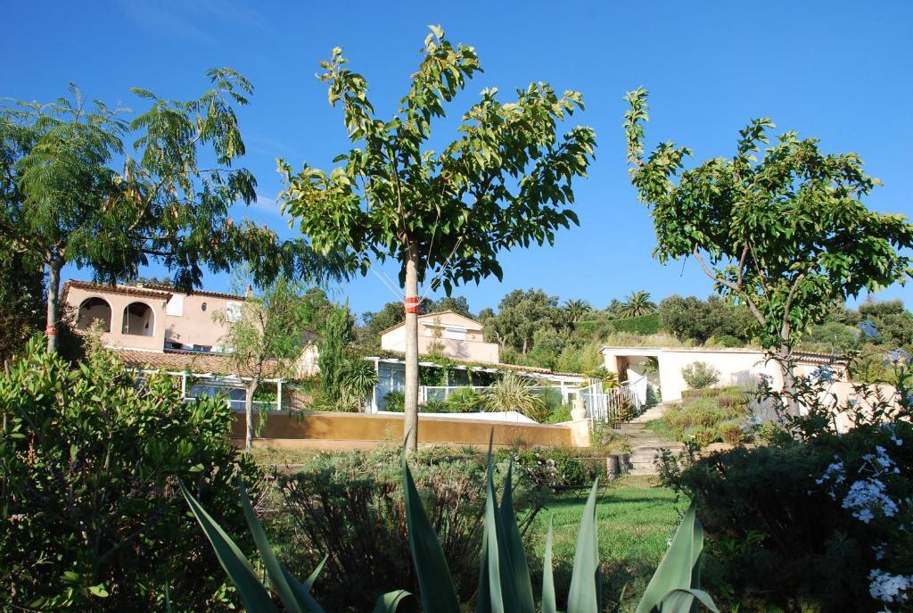 Aloasis Bed & Breakfast Grimaud Ngoại thất bức ảnh